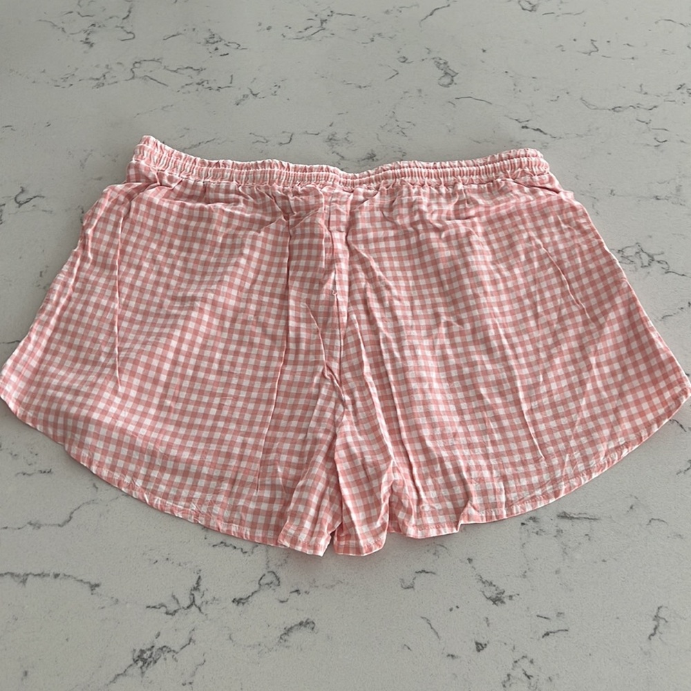 Make + Model Shorts - Picture 6 of 6